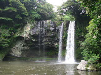 Cheonjiyeon Waterfall near Seogwipo Cheonjiyeon Waterfall near Seogwipo
