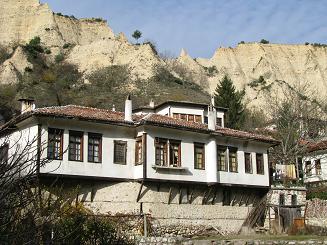 Typical Home and Landscape in Melnick