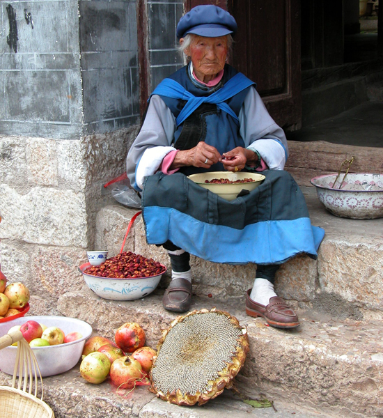 Selling Sunflower Seeds in Lijiang, China