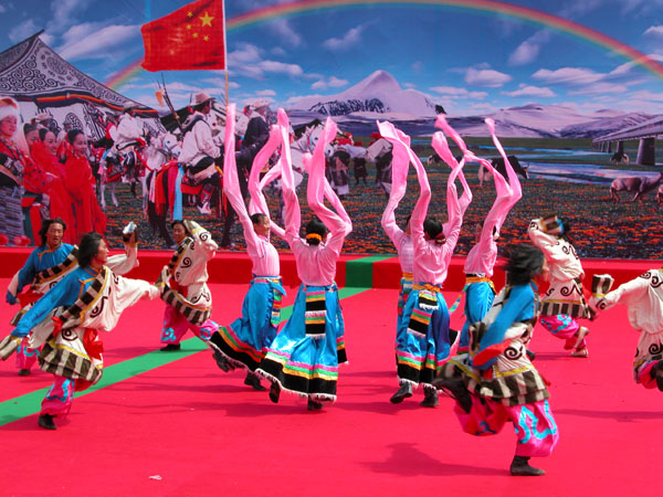Tibetan Dancing at the Horse Festival in Nagchu, Tibet